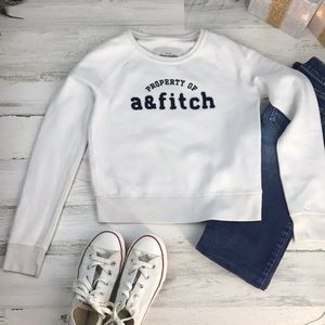 Abercrombie kids white navy sweatshirt size S